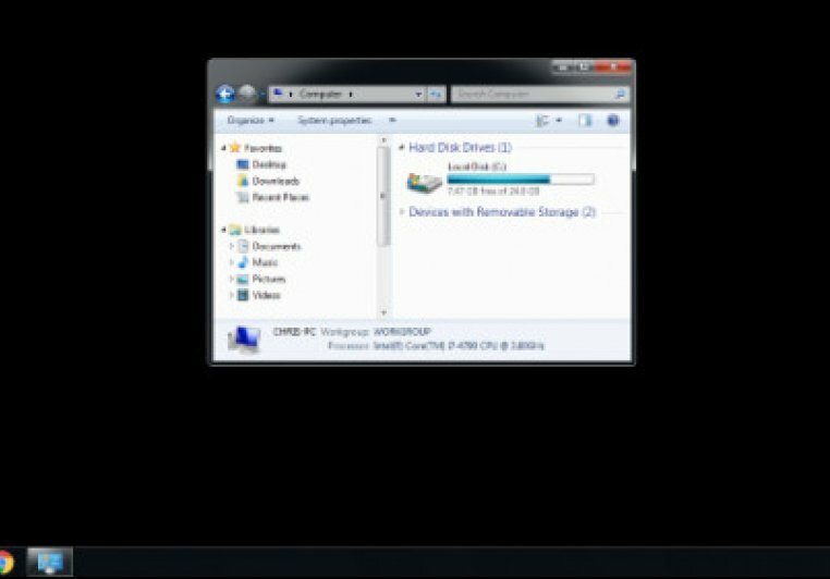 Пользователи ОС Windows 7 жалуются на черный экран вместо привычных обоев