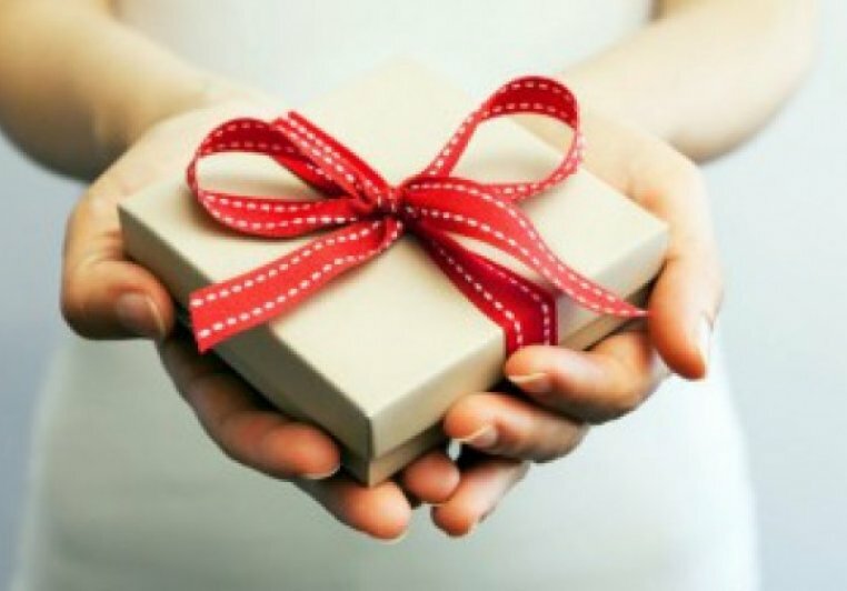 Определены наиболее популярные подарки женщин к 23 февраля